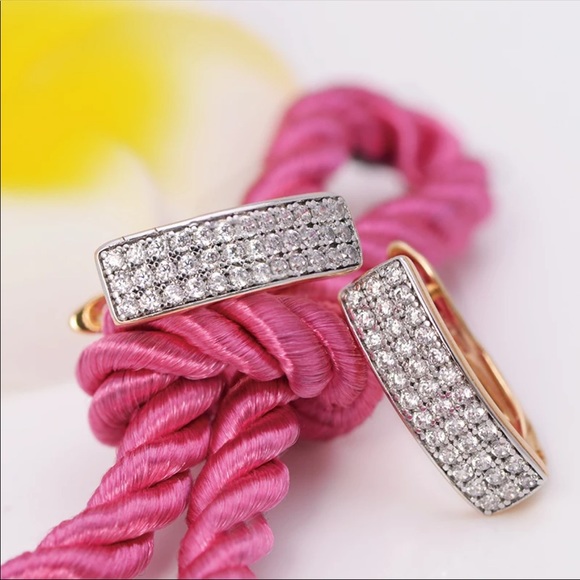 New 18k Gold Plated Diamonds Hoop Earrings - Picture 5 of 6